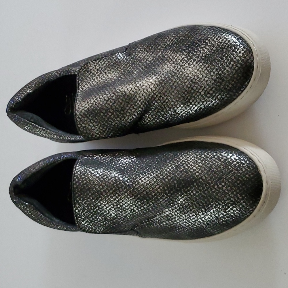 J/Slides Cleo Silver Snake Print Leather Slip-On Platform Sneakers Size 6M
